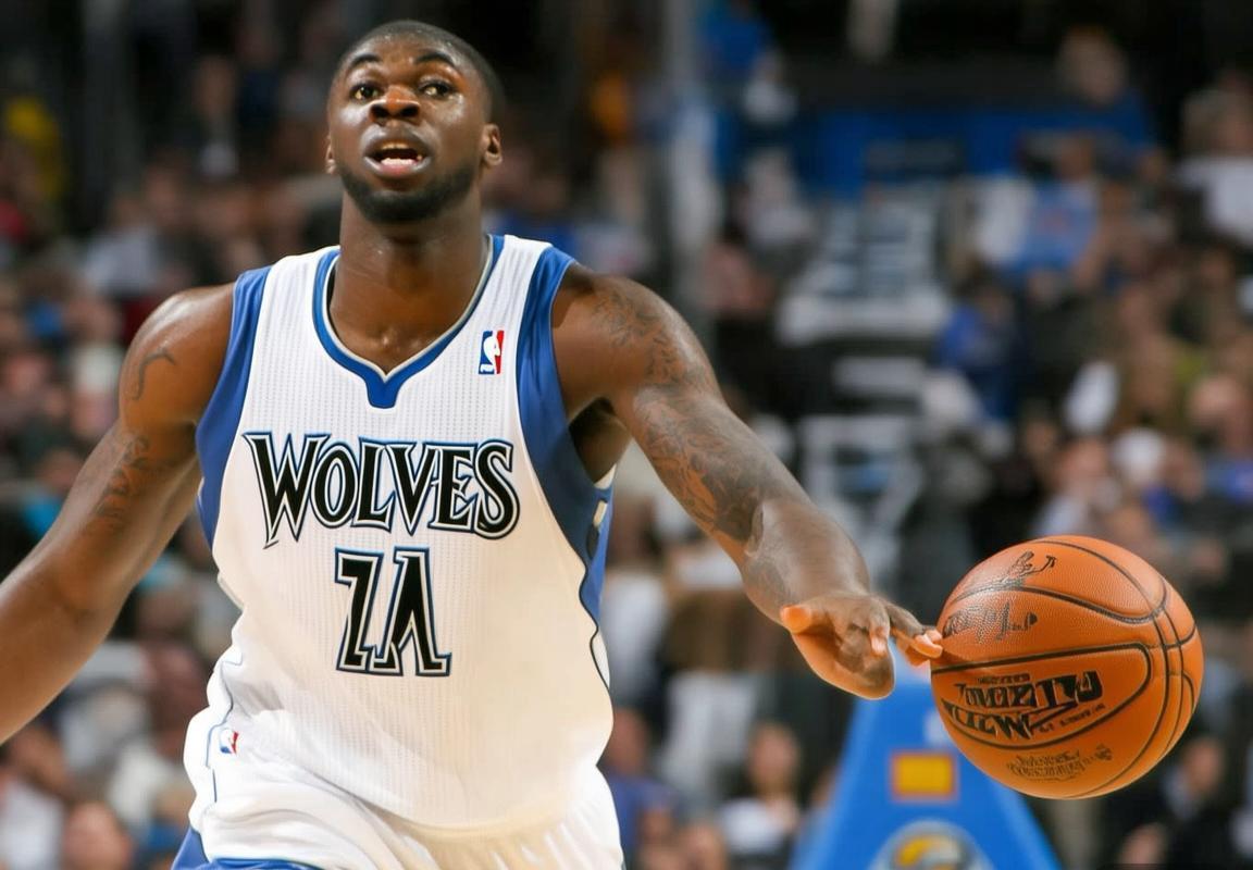 NBA常规赛：明尼苏达森林狼主场负孟菲斯灰熊，朱利叶斯·兰德尔全面发挥难救主，莫兰特率队锁定胜局